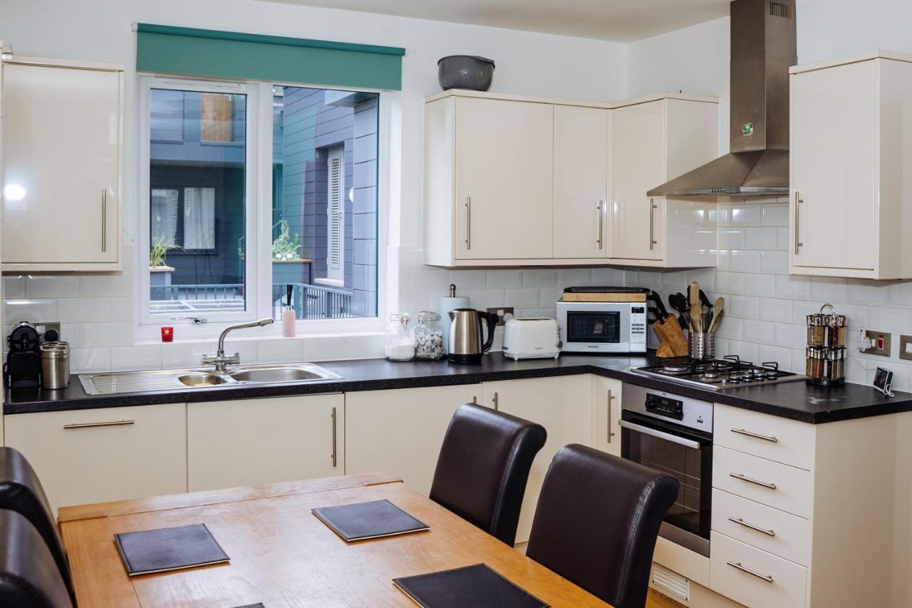 Beautiful, Contemporary 3 Bedroom Apartment 巴斯 外观 照片