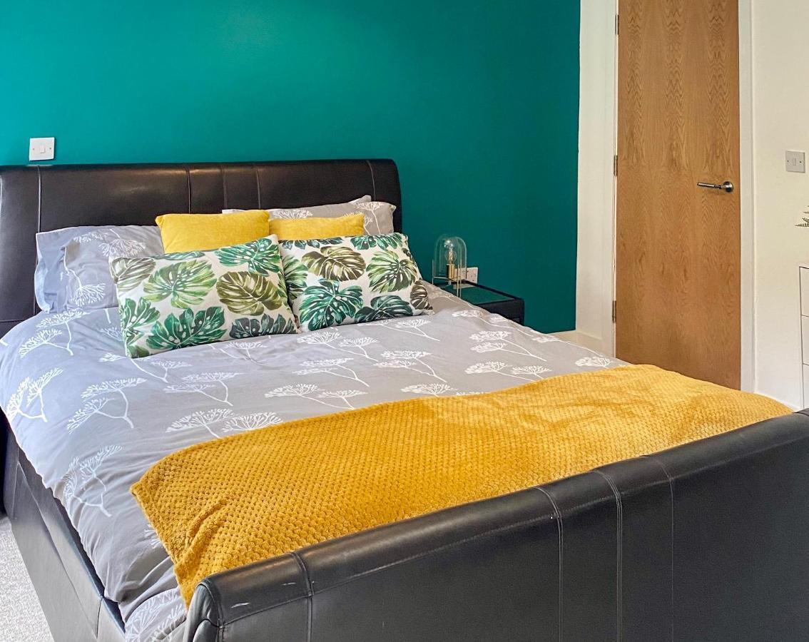 Beautiful, Contemporary 3 Bedroom Apartment 巴斯 外观 照片